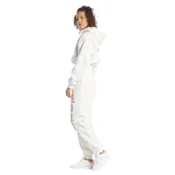 REEBOK CLASSICS Graphic Sweatshirt -Modaa Clothing Shop reebok classics graphic sweatshirt 3