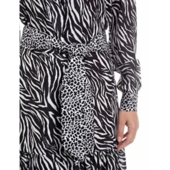 Replay W9759.000.10322 Long Sleeve Midi Dress -Modaa Clothing Shop replay w9759.000.10322 long sleeve midi dress 3