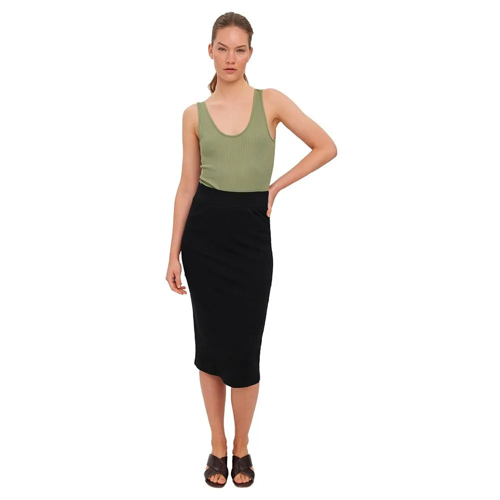 Vero Moda Lavender Pencil High Waist Midi Skirt 4 Vero Moda Lavender Pencil High Waist Midi Skirt - Image 4