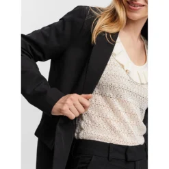 Vero Moda Zelda Loose Blazer -Modaa Clothing Shop vero moda zelda loose blazer 4